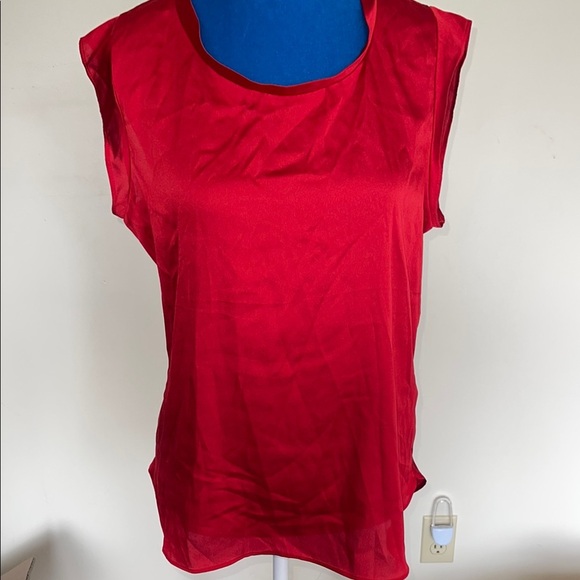 Dkny Red Sleeveless Satiny Blouse - Picture 1 of 5